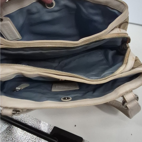 Coach canvas trimmed in leather purse - Picture 3 of 6